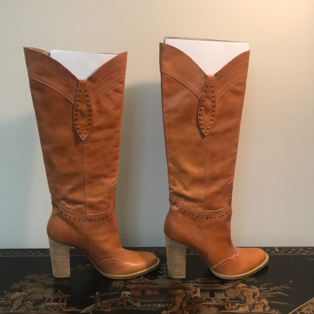 Steve Madden Heeled boots.